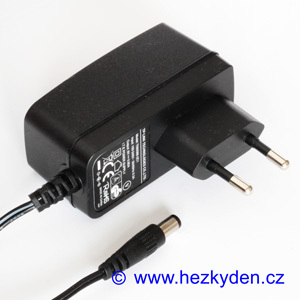 Adapter spínaný zdroj 9V 850mA